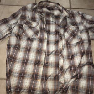 Long collard sleeve shirt